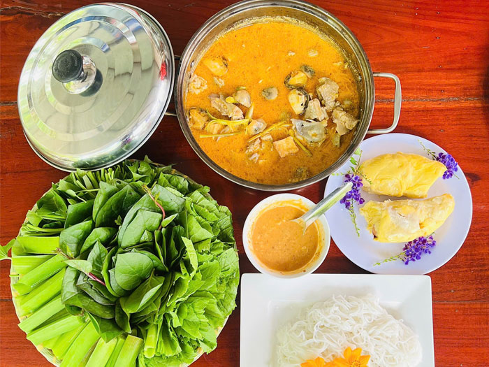 Lẩu vịt nấu sầu riêng