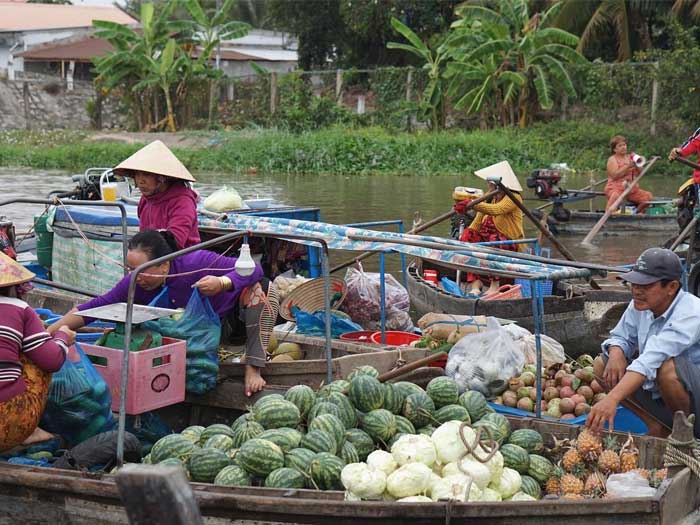 Chợ nổi Phong Điền - Điểm đến thú vị tại Cần Thơ